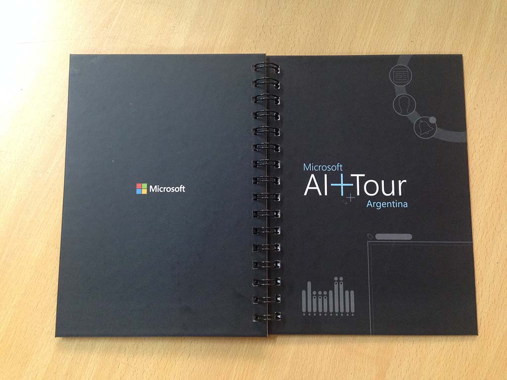 Foto de Cuaderno AI+Tour