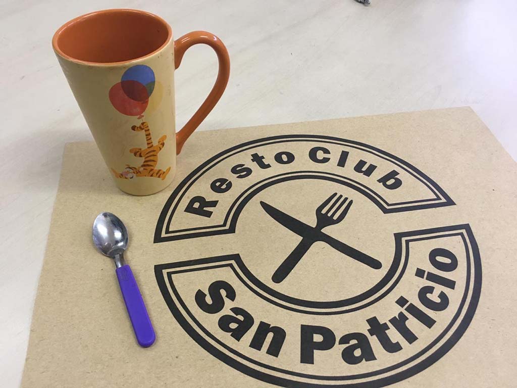 Imagen de Mantel con Taza